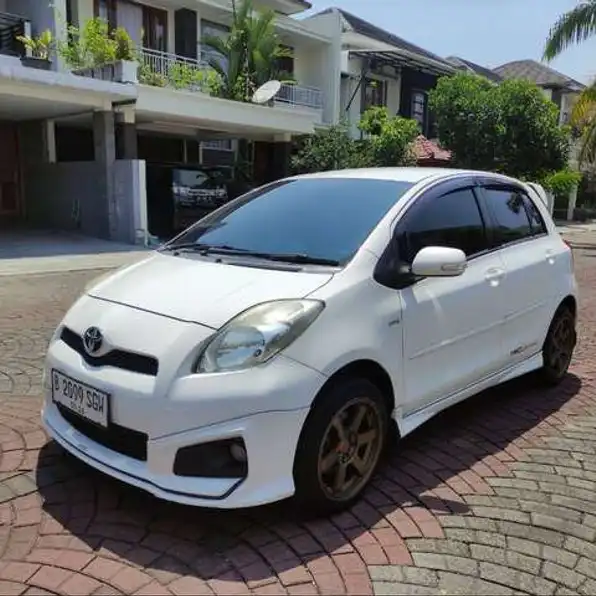 Toyota Yaris 1.5 TRD Sportivo Bensin-At 2013