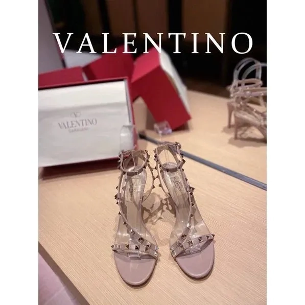 Sepatu sandal valentino new high heels