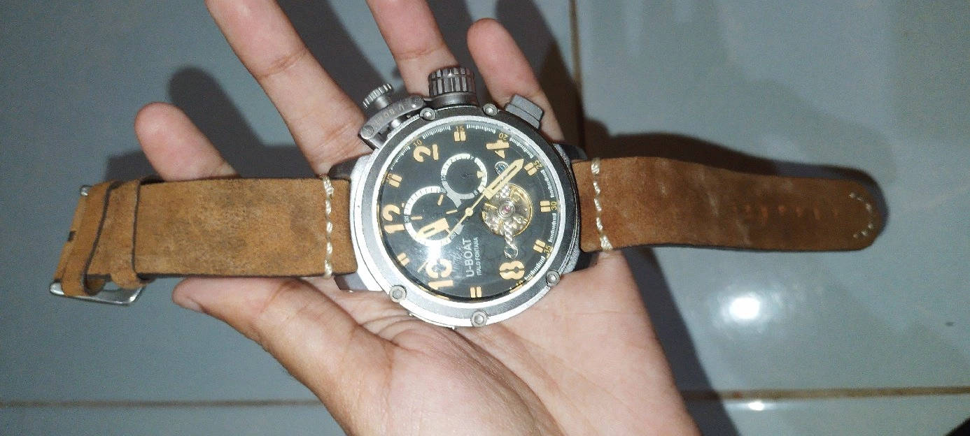 jam tangan cowok keren otomatis,  merk u-boat 