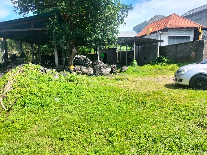 Dijual 1,012 Ha. Jl. Bypass Ida Bagus Mantra Pering Blahbatuh Gianyar