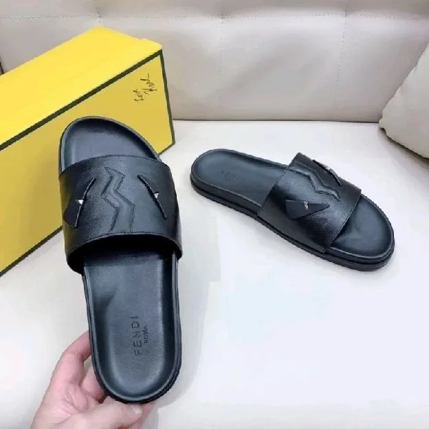 Sandal selop slide slippers pria fendi