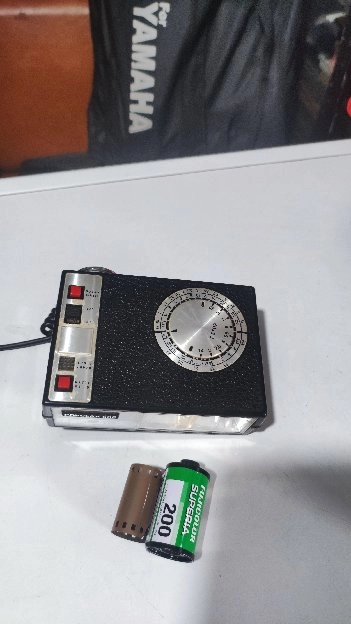 Dijual kamera analog jadul Yashica Lynx 1C lensa 45 mm