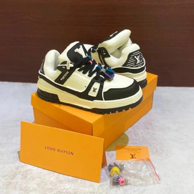 sepatu sneakers louis vuitton lv trainer maxi black white