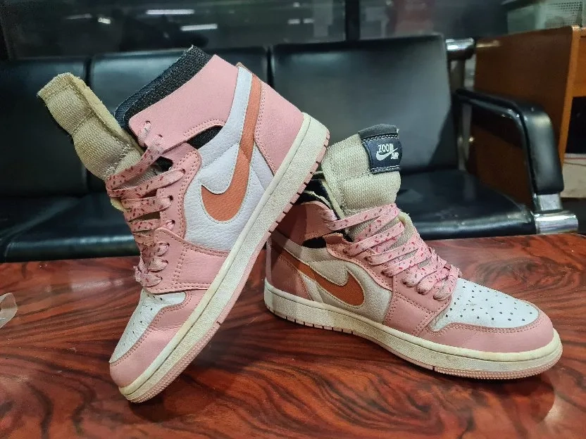 Nike Air Jordan 1 High Zoom Cmft Pink Glaze Size  42