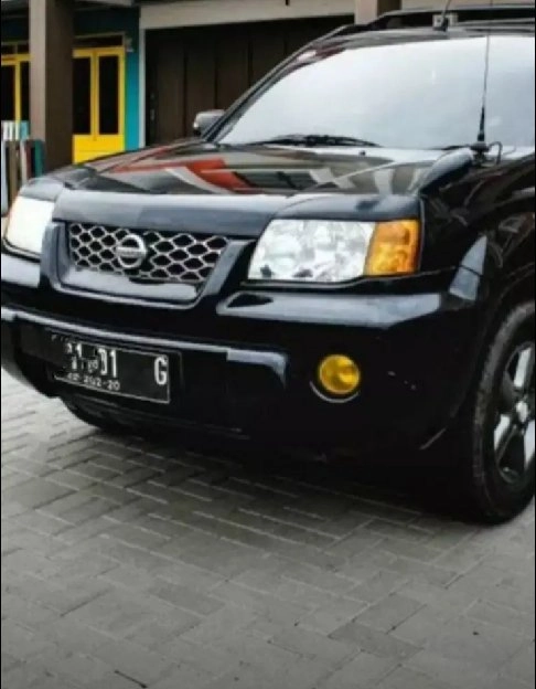 Nissan Xtrail T30  Cover Lampu Mata sipit 