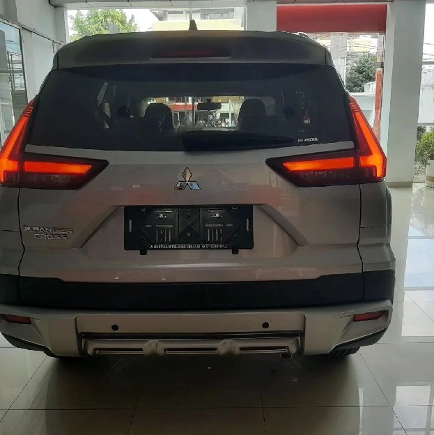 Mitsubishi Xpander Cross 