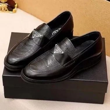 Sepatu pantofel formal pria prada