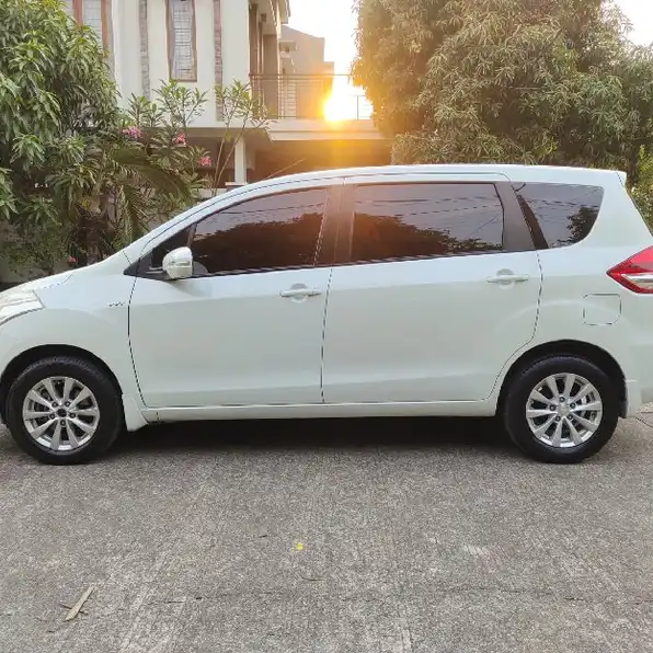 suzuki ertiga gx at 2014 tdp 10 juta saja