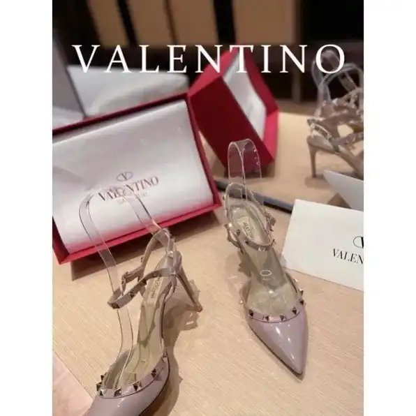 Sepatu heels Valentino classic style women's shoes