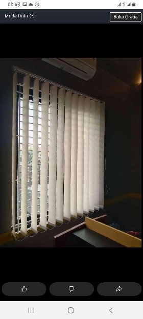 vertical blind