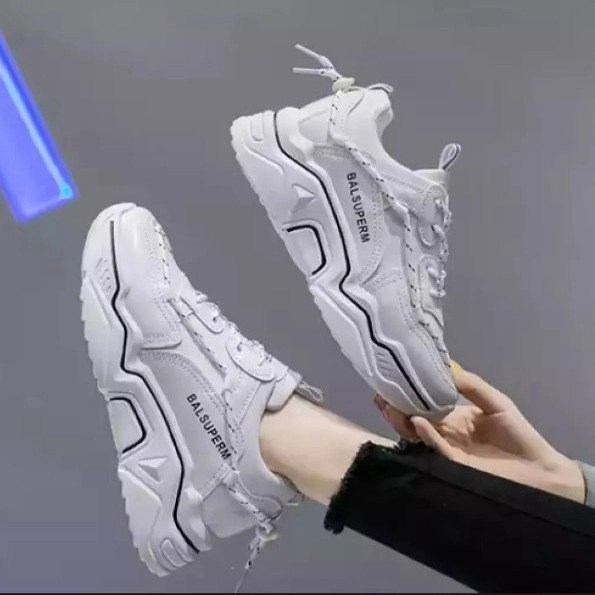 SEPATU SNEAKERS WANITA BALSUPERM