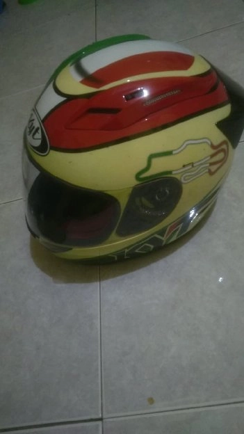 Helm KYT R7