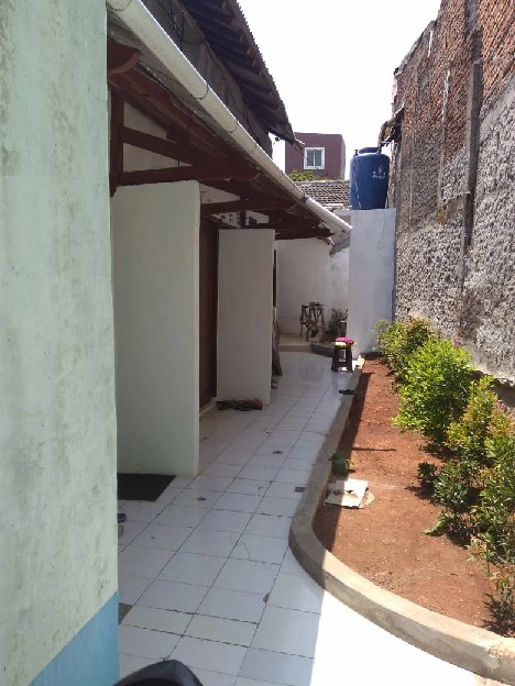 rumah kontrakan baru 5 pintu terisi penuh di pertukangan Pesanggrahan Jakarta Selatan 