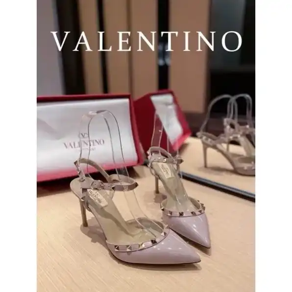 Sepatu heels Valentino classic style women's shoes