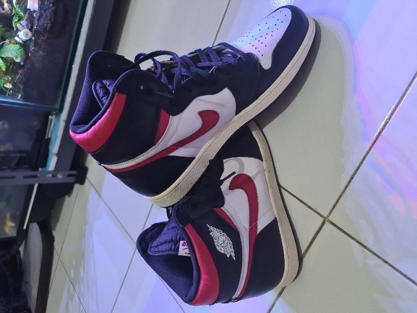 Nike Air Jordan 1 High Gym Red  black whitesize 46