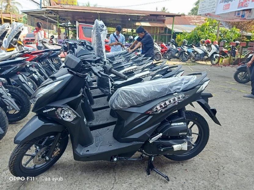 Honda Beat Streat Melayani Cash dan Kredit