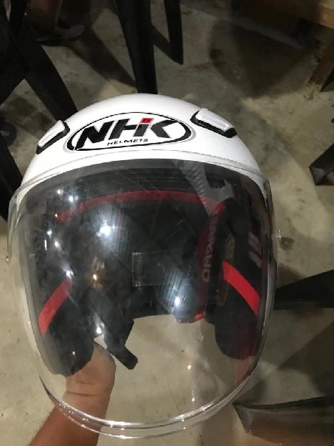 helm NHK r1 putih