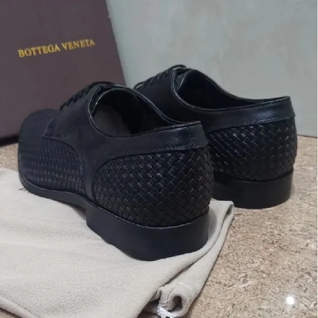 Sepatu pantofel formal pria bottega veneta