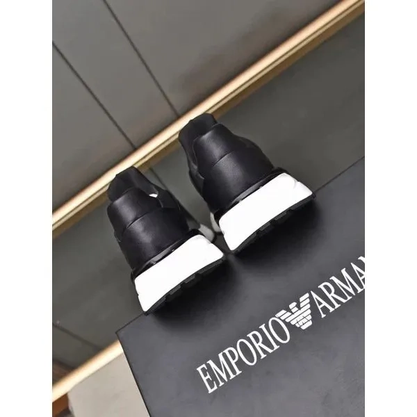 Sepatu sneakers pria emporio armani ea