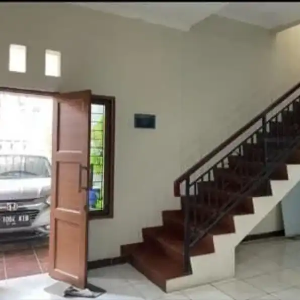 Dijual Rumah 2Lantai Di Cikunir 