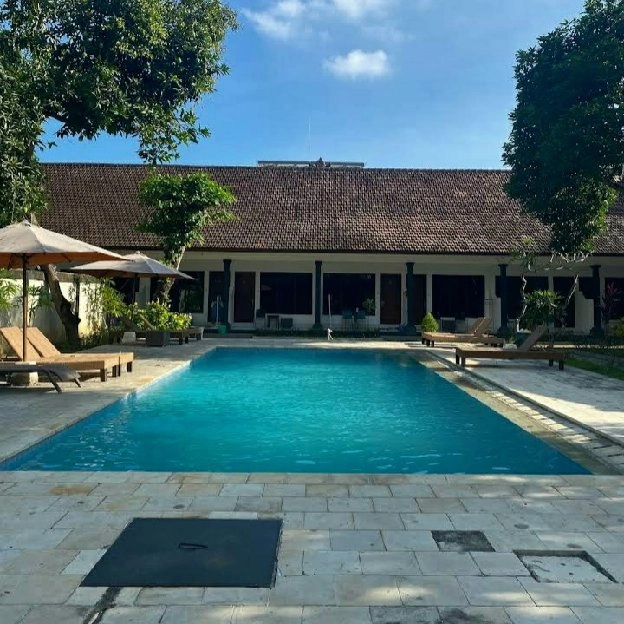 Dijual 22 are + FREE PONDOK WISATA 24 KMR, Jl. Kresna Dewii Sri Seminyak Legian Kuta