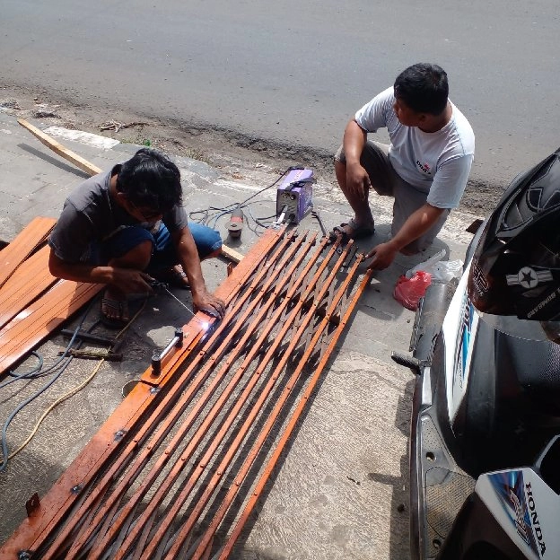 081310150492 jasa bongkar pasang rolling grille Sunter kelapa Gading MOI Boulevard Semper warakas