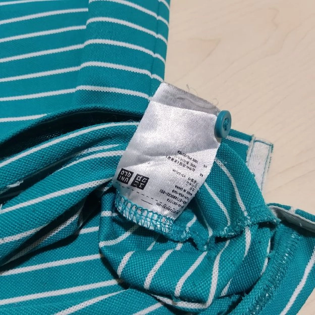 Uniqlo kaos polo shirt stripe sallur coloyr tosca original second