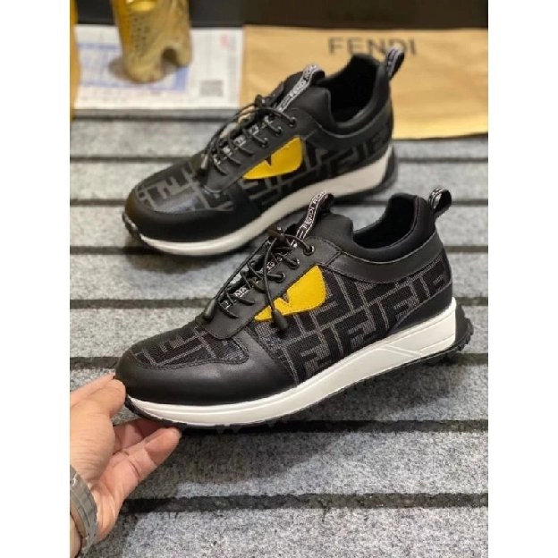 sepatu sneakers pria fendi