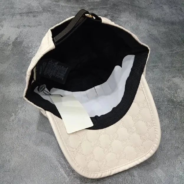 Topi gucci leather cream Topi Baseball