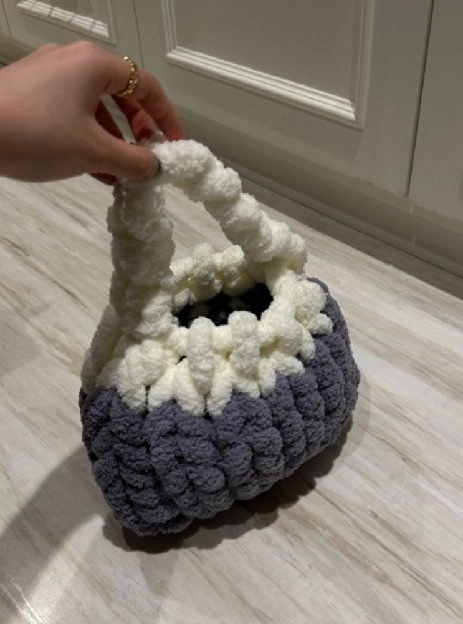 Cloudy bag