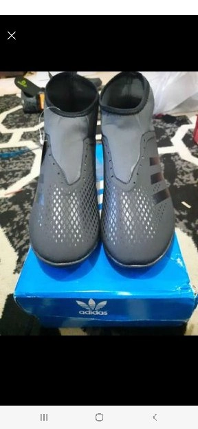 Sepatu Futsal Adidas