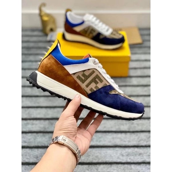 sepatu sneakers pria fendi