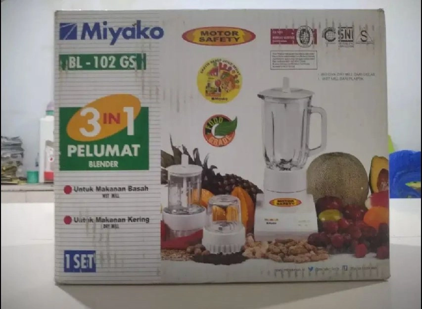 blender gelas/kaca BL-102 GS , 3 in 1 merk Miyako