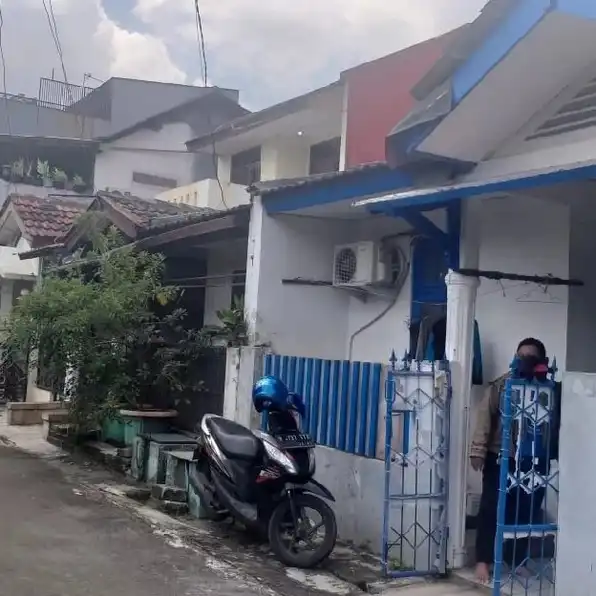 Rumah Komplek Dekat Stasiun Tambun