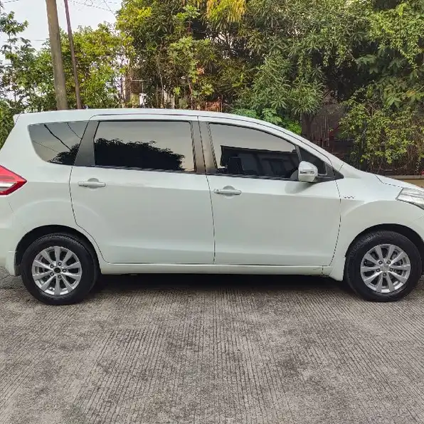 suzuki ertiga gx at 2014 tdp 10 juta saja