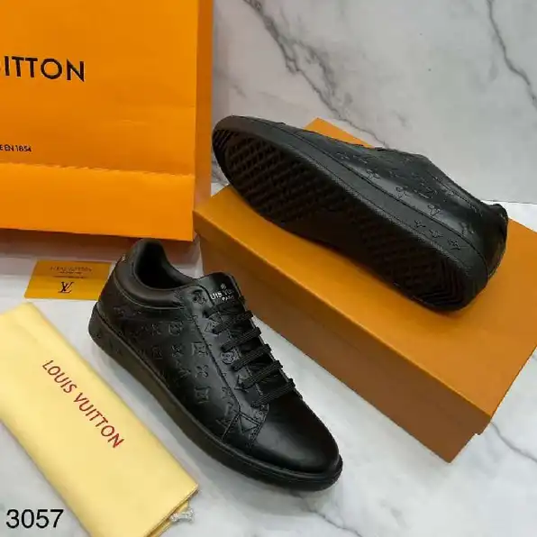 sepatu sneakers pria lv louis vuitton small logo