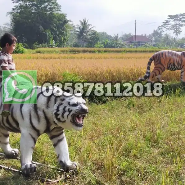 Patung Macan Loreng