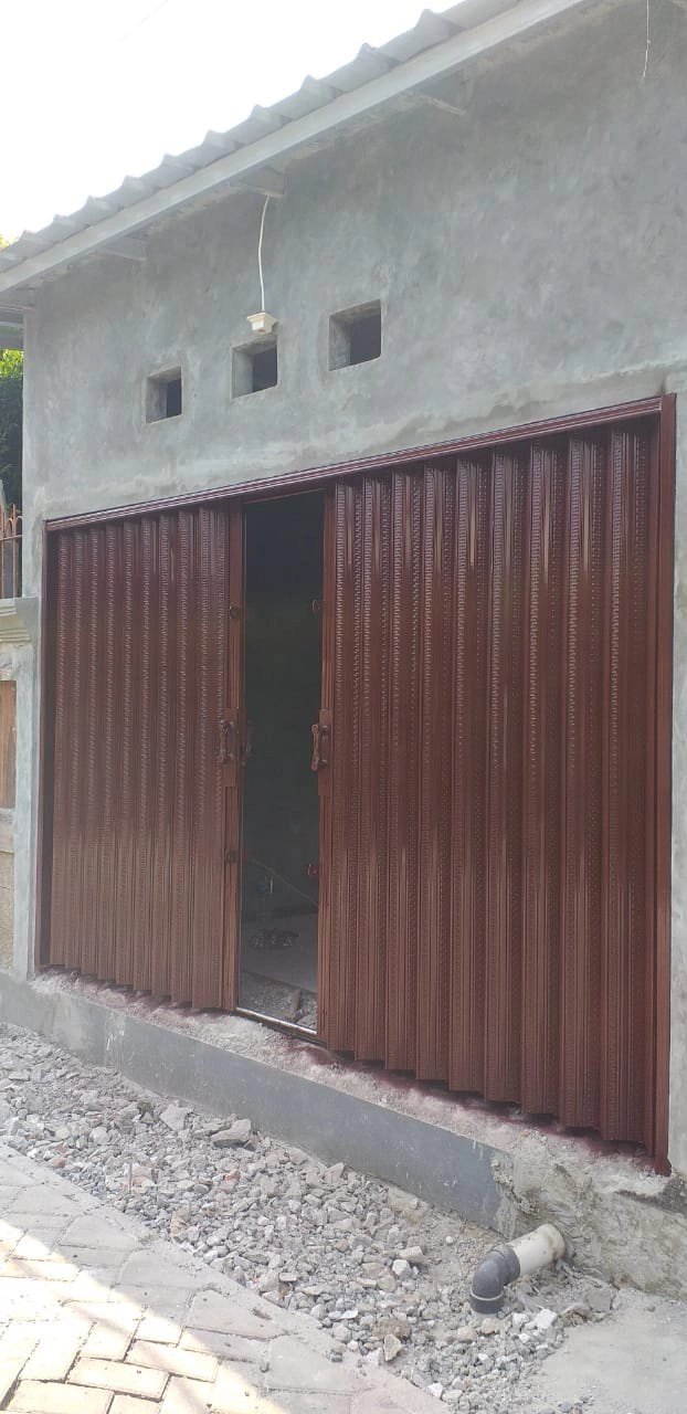 081310150492 bongkar pasang folding door PVC Kalimalang Cijantung Kalisari Cilangkap bambu apus 