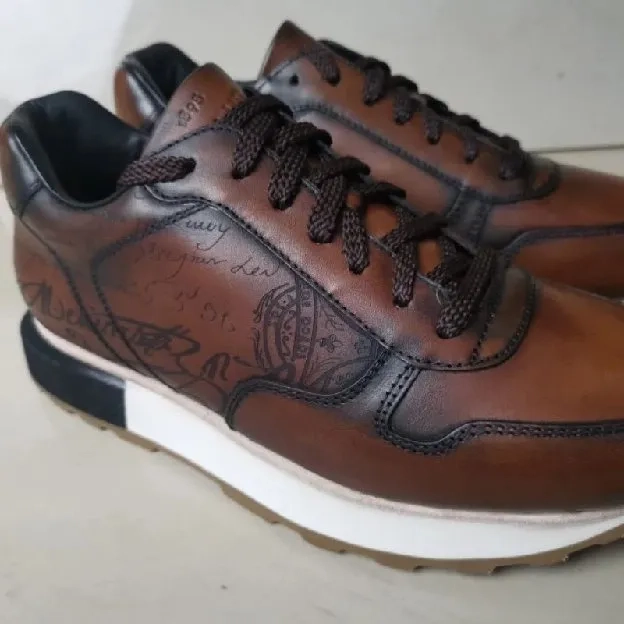 Sepatu sneakers pria berluti