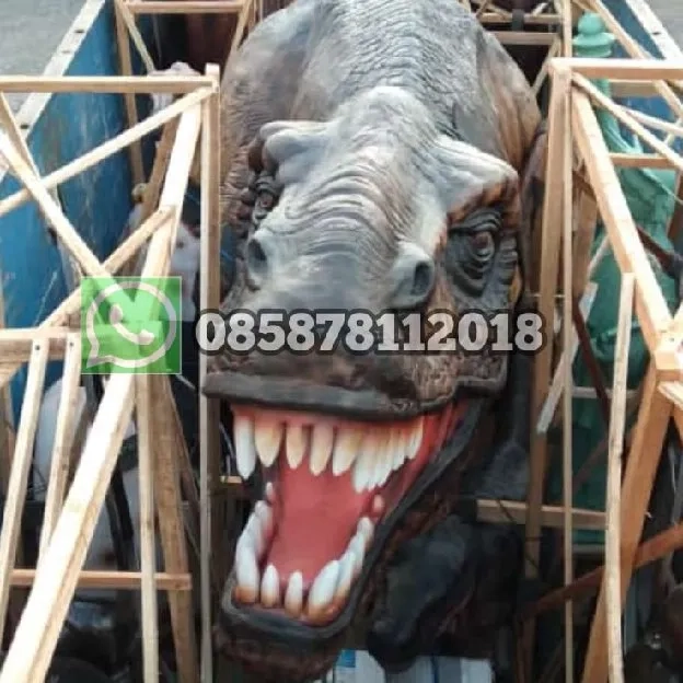 Patung Kepala Dino