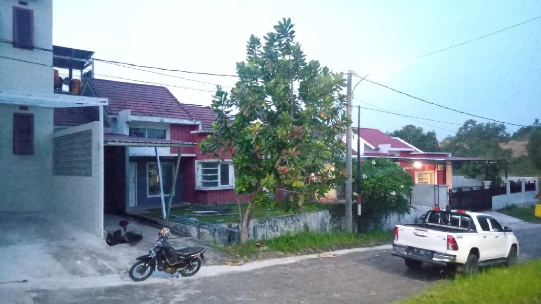 Rumah di Boulevard Rosewood Borneo Paradiso