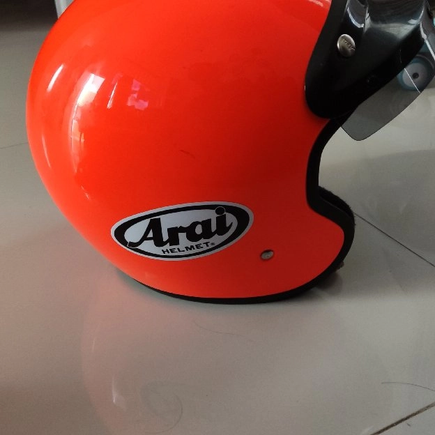 Helm merk Arai clc GP-Jet Snell-SA95