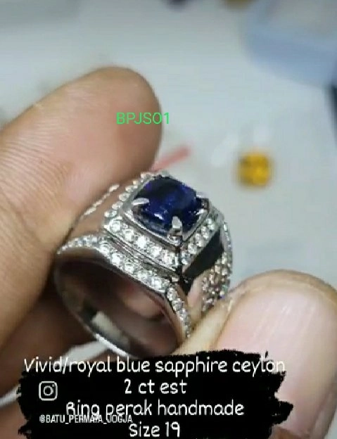 BLUE sapphire Srilanka bersertifikat 