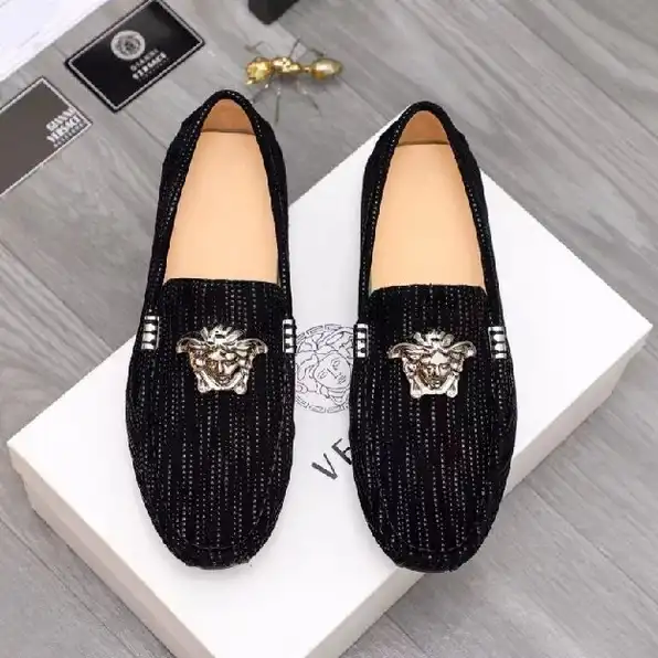 sepatu pria slip on versace loafer cowok men shoes tanpa tali