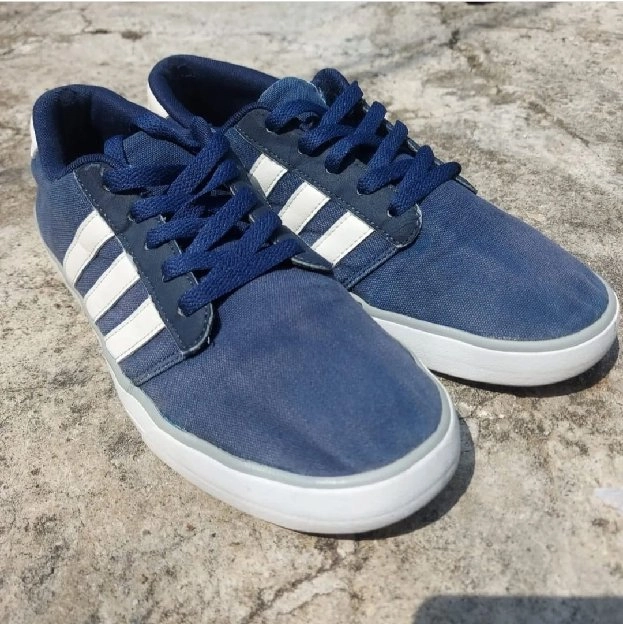 Adidas ST size 42