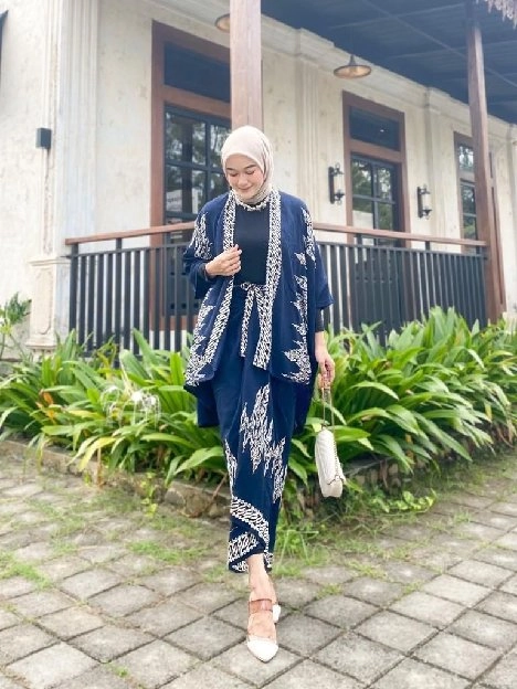 HBW One Set Batik Outer Rok Lilit Kimono WanitaOUTFIT 