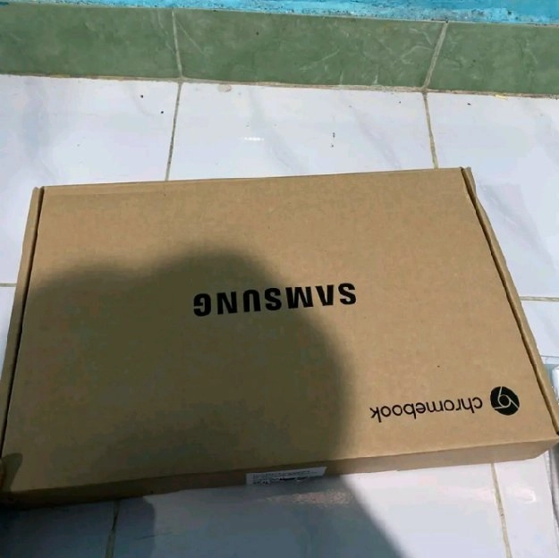 laptop Samsung chromebook Celeron 4 