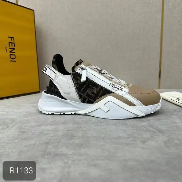 sepatu sneakers pria fendi