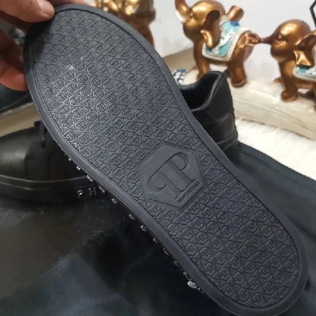 Sepatu sneakers pria philipp plein