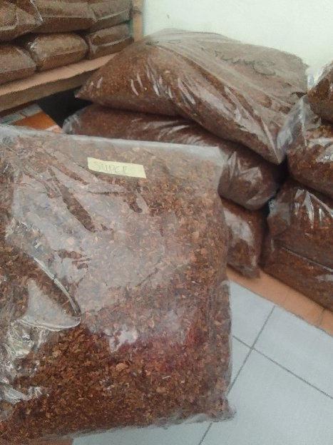 kretek pabrikan 1 kg 